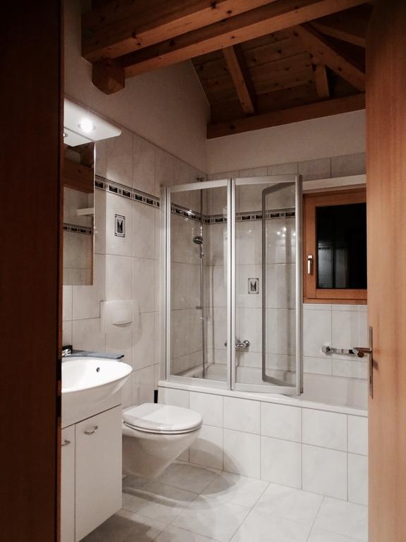 Ferienhaus Gruener Heinrich 安德马特 外观 照片